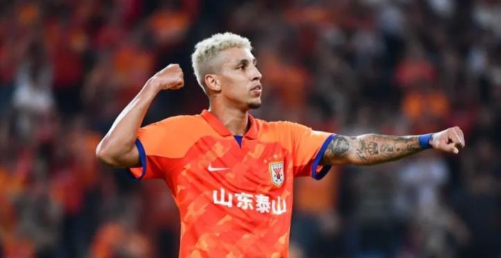 官方入口-他原本是鲁能本土锋线一哥！本赛季却被韩鹏弃用，踢国安枯坐板凳