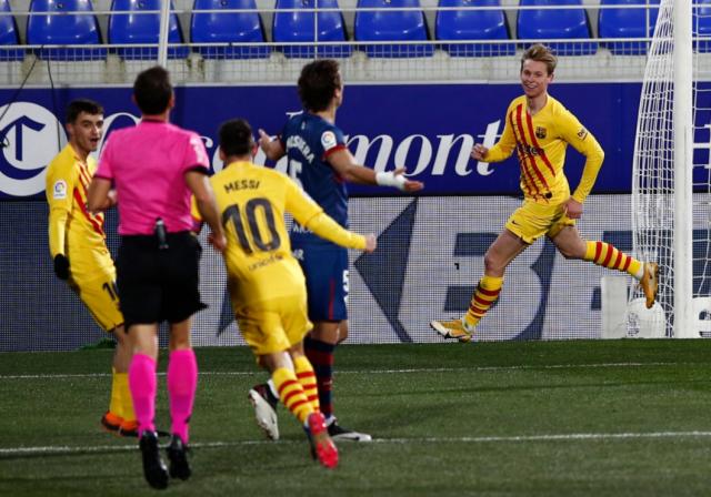 乐鱼体育-【西甲】梅西500场助攻德容破门 巴萨1-0客胜韦斯卡